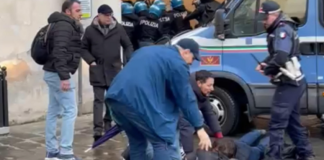 Pisa: gli studenti e i manganelli della polizia